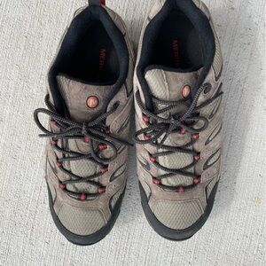Men’s Merrell Shoe